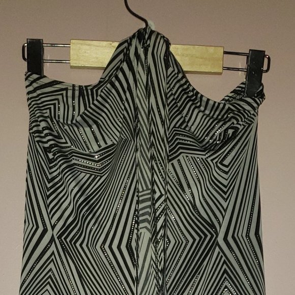 Studio F women's Size Medium Pants Jumper, Straps around the neck - Pre-Owned - Picture 5 of 5